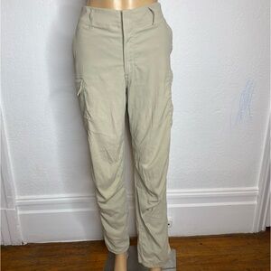 Athleta Trekkie Utility Cargo Pants Women’s Size 10 Tan Cinch Hem